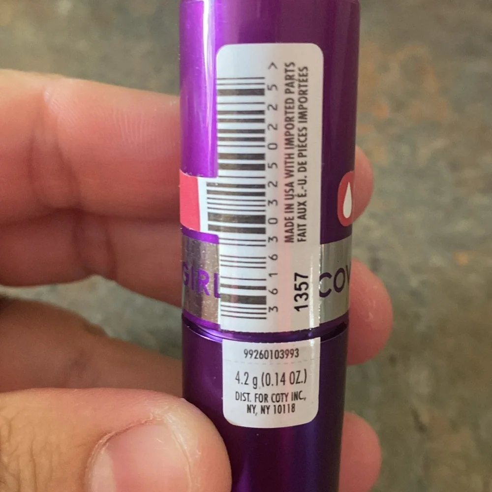 Covergirl Loving Rose Lipstick NIP